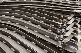Konstruktionen und Module im Stahl