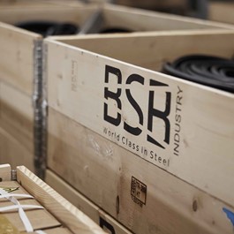 Die Kartons des Supply Center BSB Industry sind versandbereit